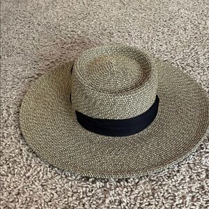 Like new. Worn once. San Diego Hat Company Black and Tan Sun Hat